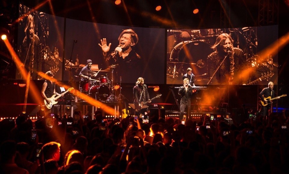 Би-2 - яркая концертная группа