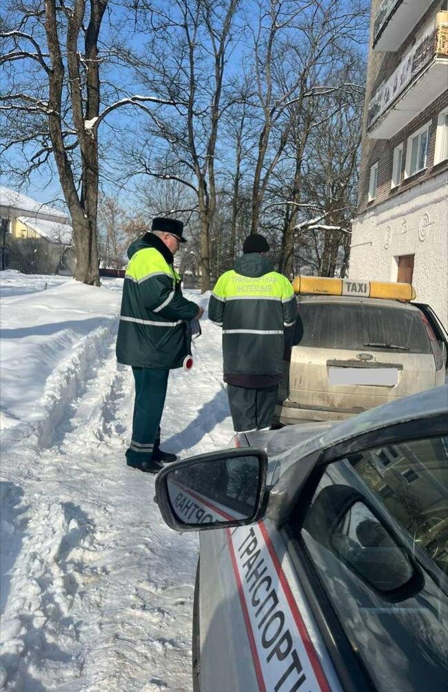Эту машину в Полоцке поставили под надежную охрану на штрафстоянке