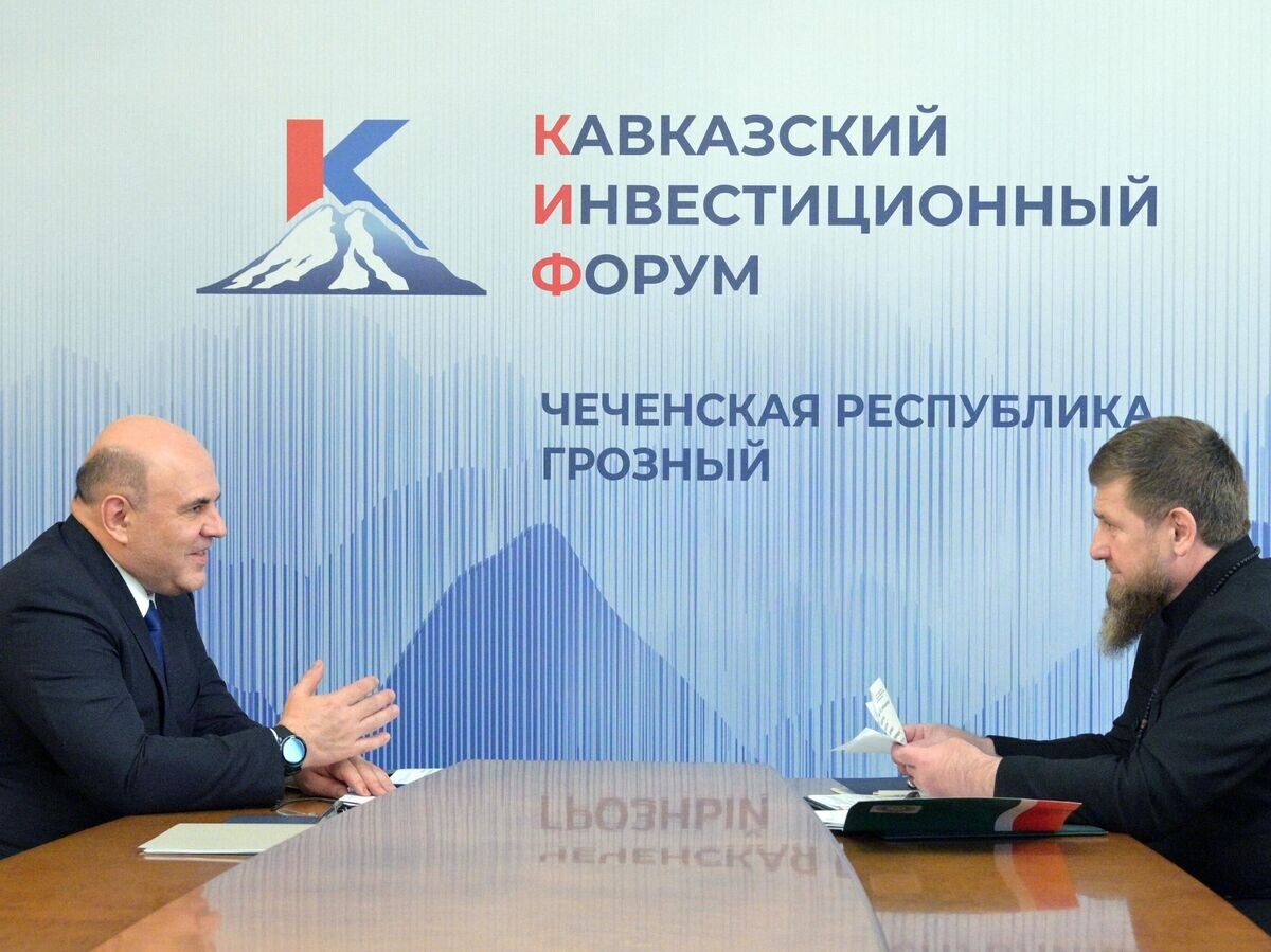    Председатель правительства РФ Михаил Мишустин и глава Чеченской Республики Рамзан Кадыров во время встречи | © РИА Новости / Александр Астафьев