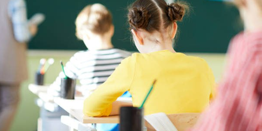 С буллингом в школах предложили бороться священникам