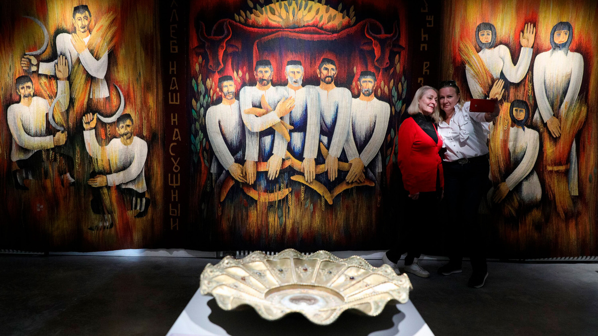    Выставка Дружба Союза зал РОСИЗО АГН Москва