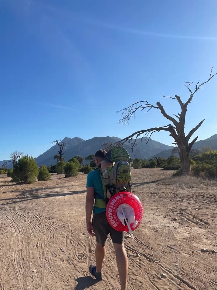 Дорога на пляж через местную Неваду. Это охраняемая зона, т.к. здесь черепашки закапывают свои яйца.