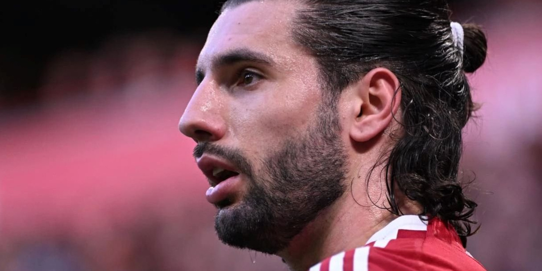 Собослаи обратился к болельщикам, уходящим со стадиона досрочно