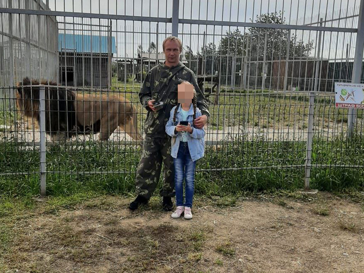     Оля вместе с отцом Русланом. / Из личного архива