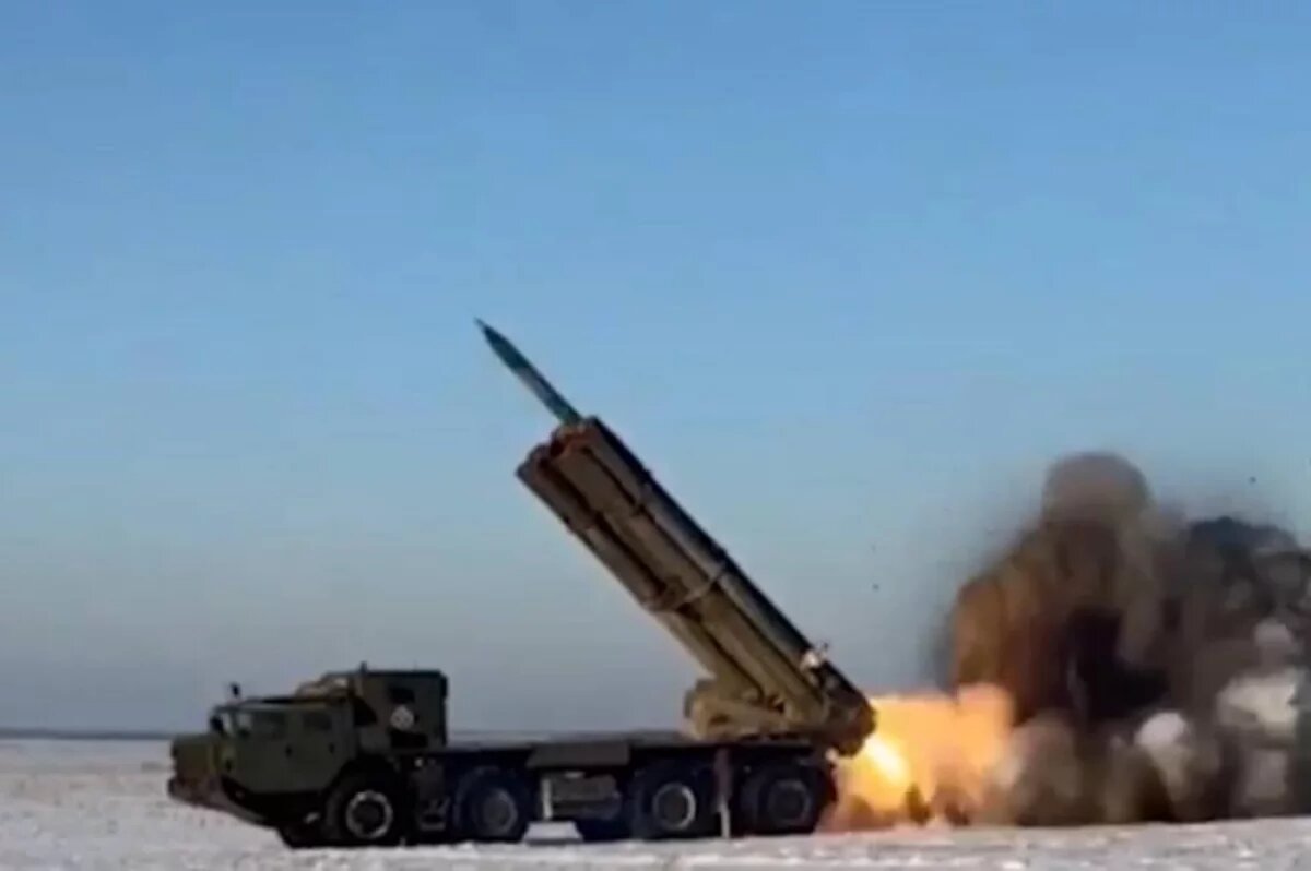    ВС РФ перешли на круглосуточный график нанесения ударов по объектам ВСУ на Украине.