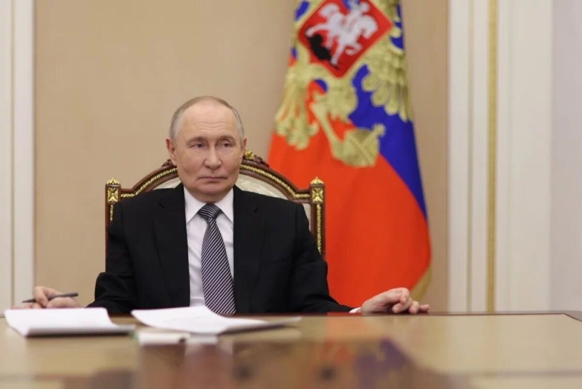    Путин поздравил горнолыжника Бугаева, победившего в слаломе на Паралимпиаде