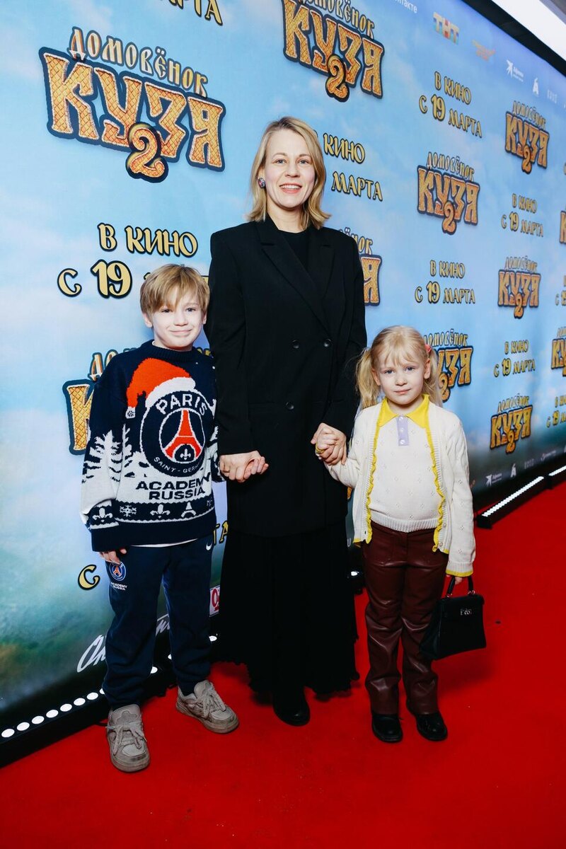    Александра Ребенок с детьми предоставлено пресс-службой
