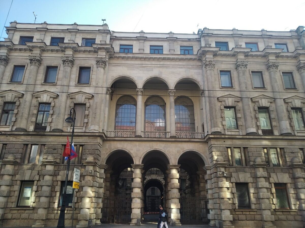 Каменноостровский, проспект, 44