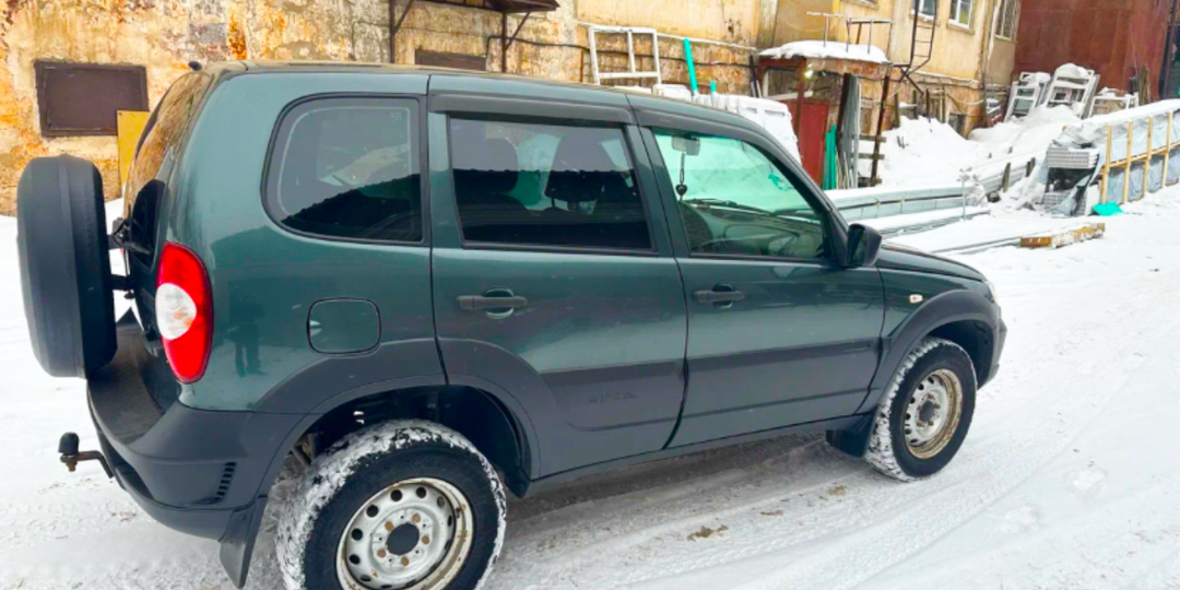 Купил, три года поездил, сдал в металлолом – 3 внедорожника, от которых ничего не остается спустя три года езды (не советую покупать)