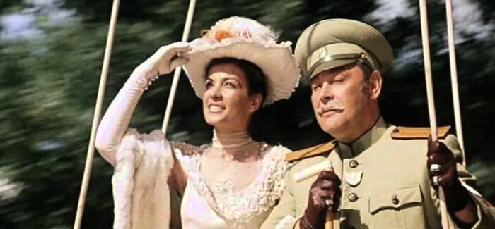 Лаура - мать Тиграна Кеосаяна в х/ф "Новые приключения неуловимых"