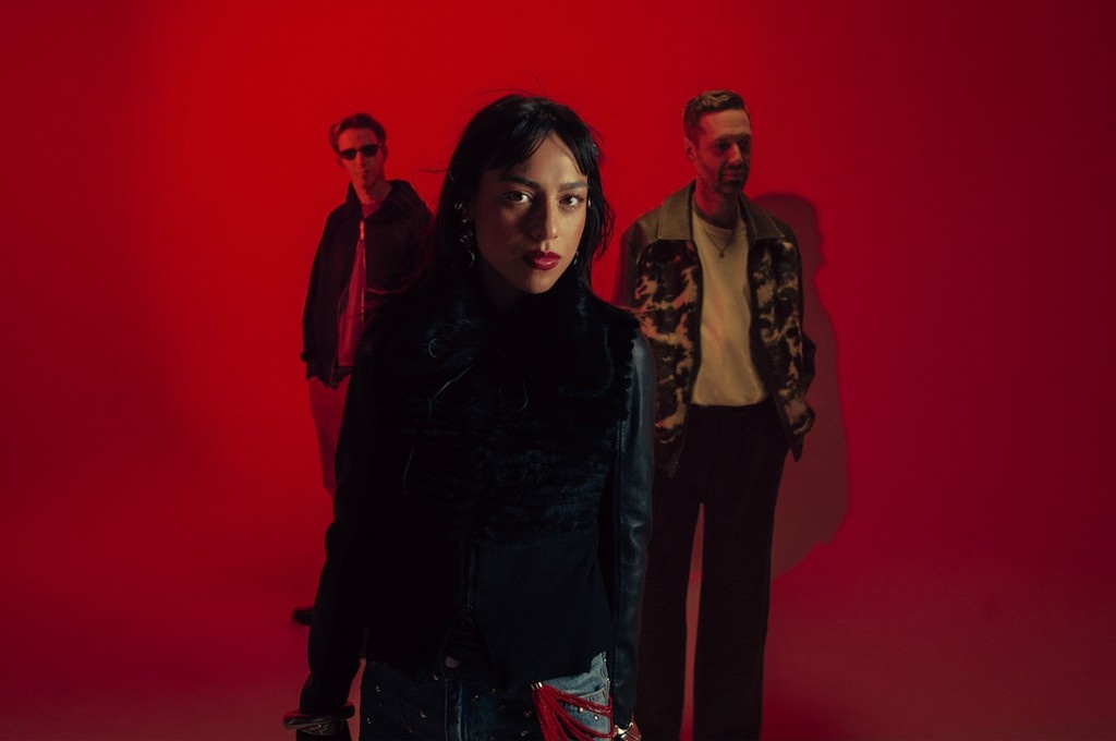 Так, подождите, а куда смотреть-то?