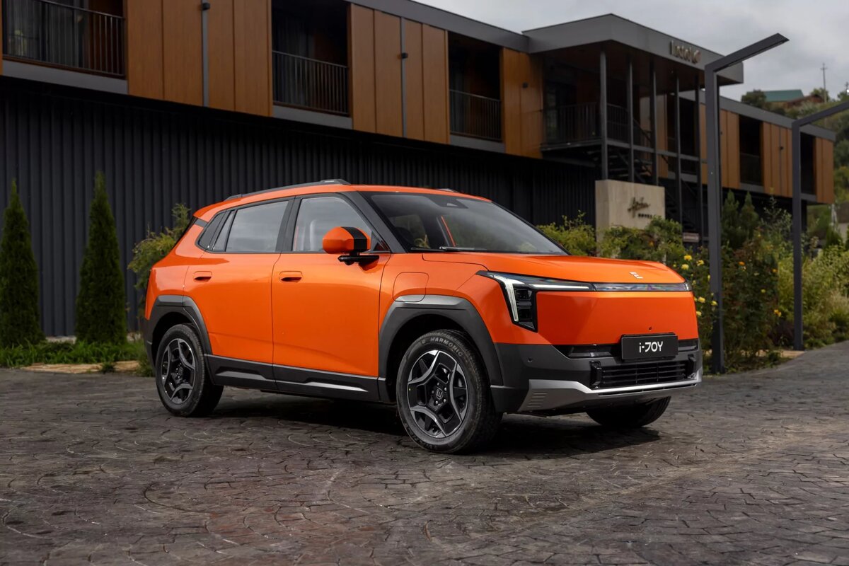 Российский электромобиль  Evolute i-JOY