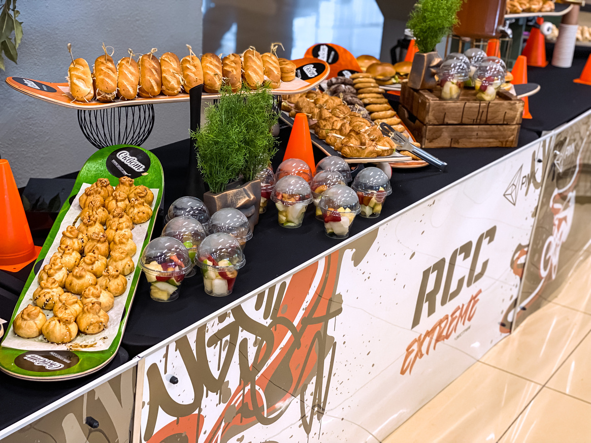 Фуршет для мероприятия RCC Extreme от Chalfei Catering в стиле мероприятия