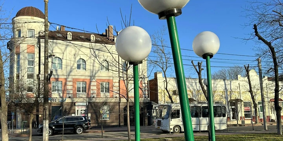 Переезд из столицы в Ейск: Кот-гастротурист, умный счётчик и тайна библиотеки. Дневник выжившего 34.