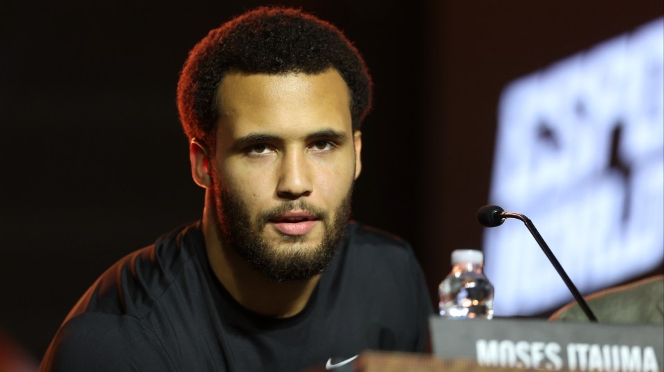 Итаума не поддерживает рассуждения Усика2