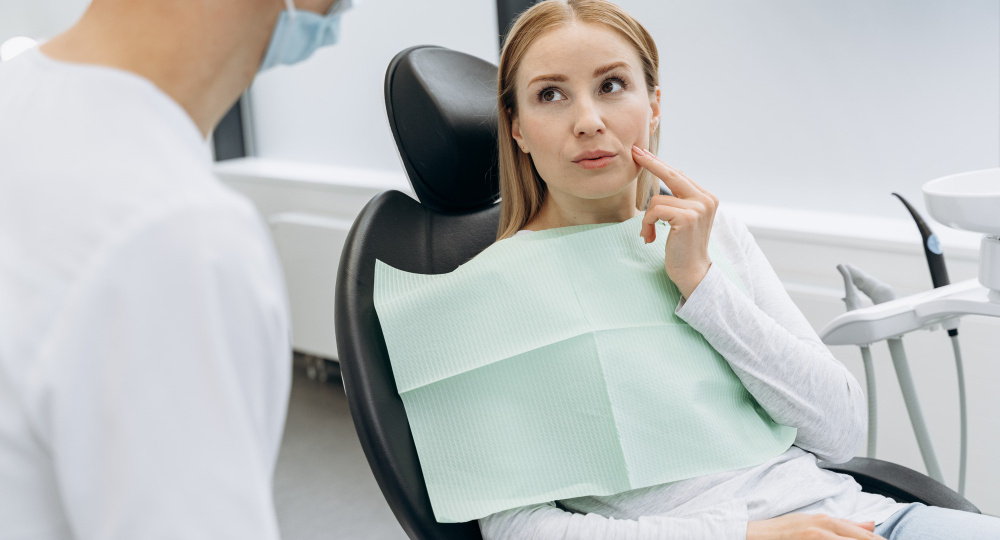 Реабилитация после удаления зуба: что можно и нельзя делать? (Полный гид по восстановлению)