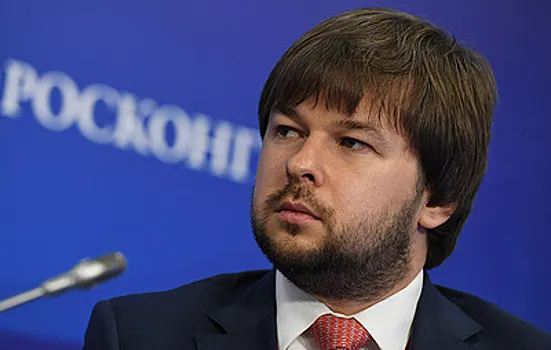 Фото открытых источников Сорокин П. Павел Сорокин - победитель «Лидеров России». К тому же закончил Лондонский университет, по специальности «Финансы и финансовое право». Если победитель таков, то кто же занял второе, третье и последующие ведущие места? Хотя взгляд у него умный, уверенный, знающего жизнь человека