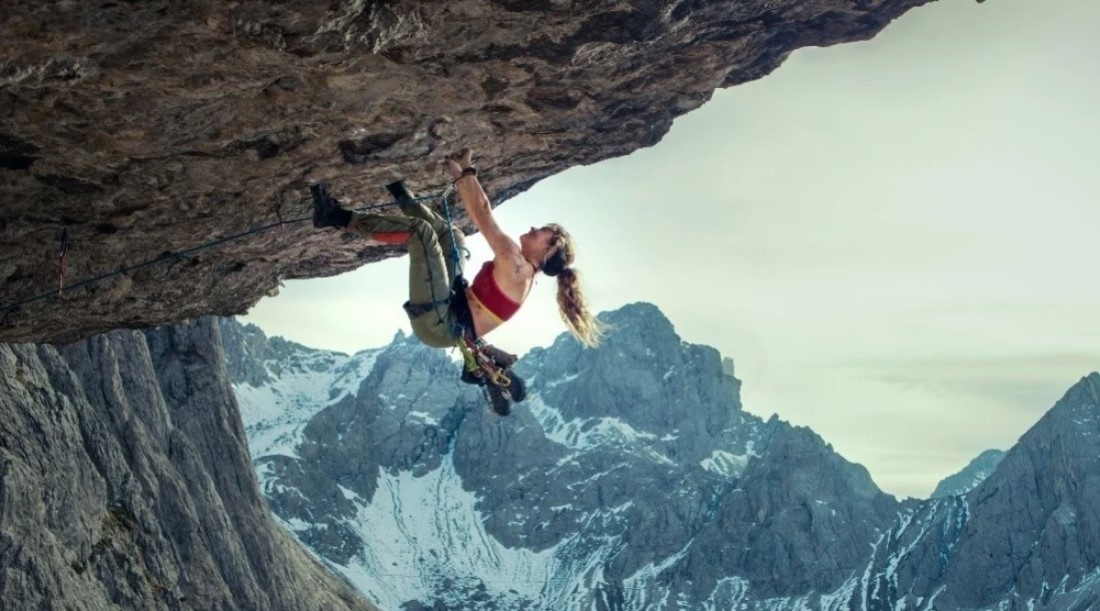     Кадр со съемок фильма «Скалолаз 2» (2026) / Фото: Variety