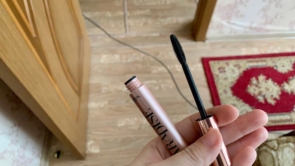 Кисточка у новой туши для ресниц