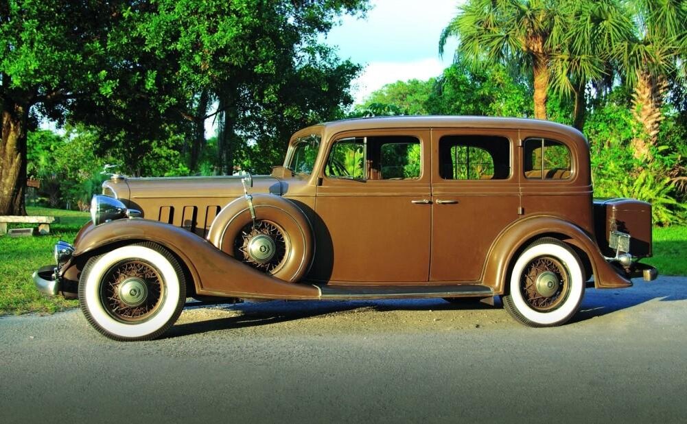 1933 Buick Model 67 Sedan