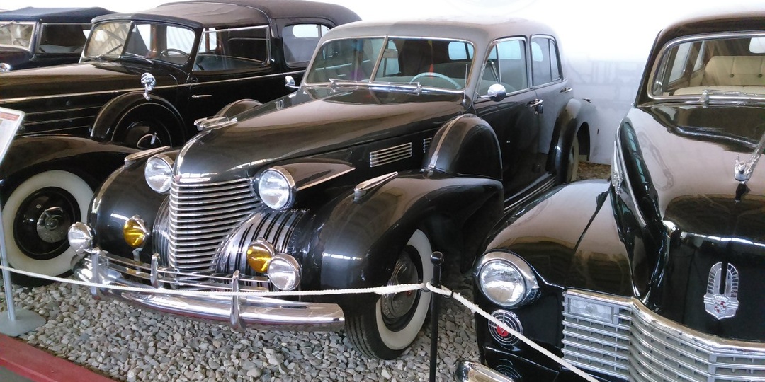 1938/41 Cadillac Sixty Special: первый современный седан ?