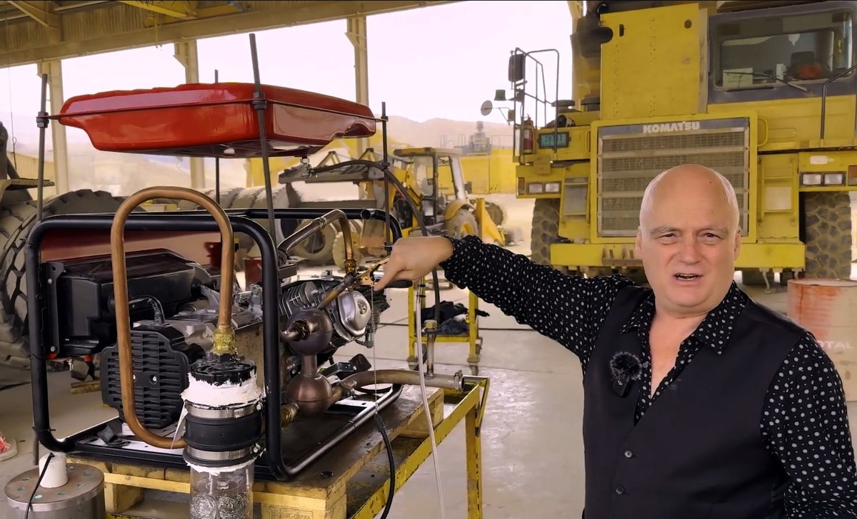 Бензиновый генератор, оснащённый системой Thunderstorm, и её изобретатель Малкольм Бендалл