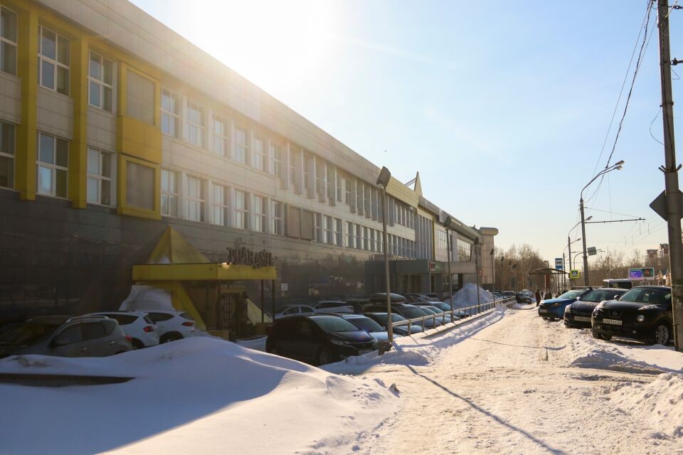    Здание с ночным клубом "Фараон". Источник: Виталий Барабаш/"Толк"