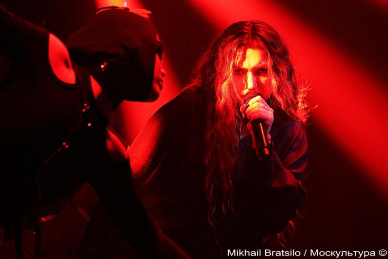 Нон-стоп сакрального: Ночь, когда электронная музыка стала мантрой, а тело — храмом