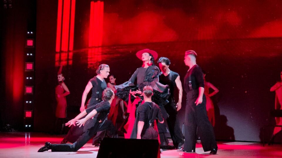    Ольга Бочкова стала абсолютной победительницей конкурса "Миссис Алтай 2026". Источник: организаторы конкурса "Мисс и Миссис Алтай" / предоставлено героиней публикации