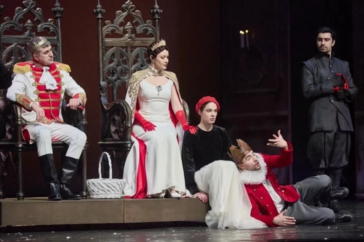    еатр в Приморье - это и авангард, и нестареющая классика.