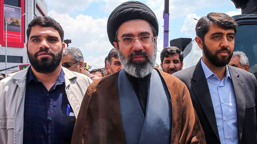    Фото: REUTERS/Hamid Forootan/ISNA/WANA