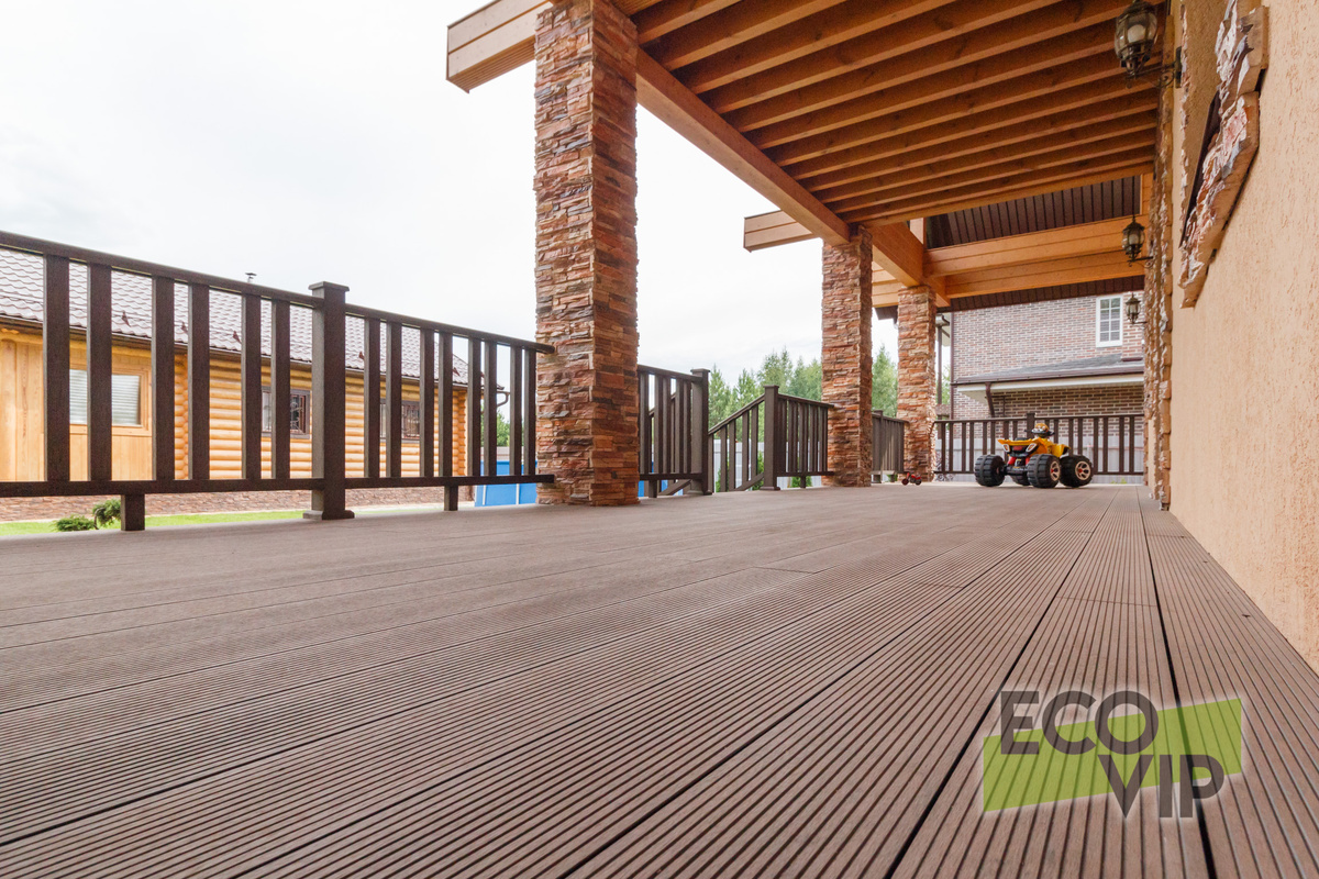 Доска ДПК на веранде