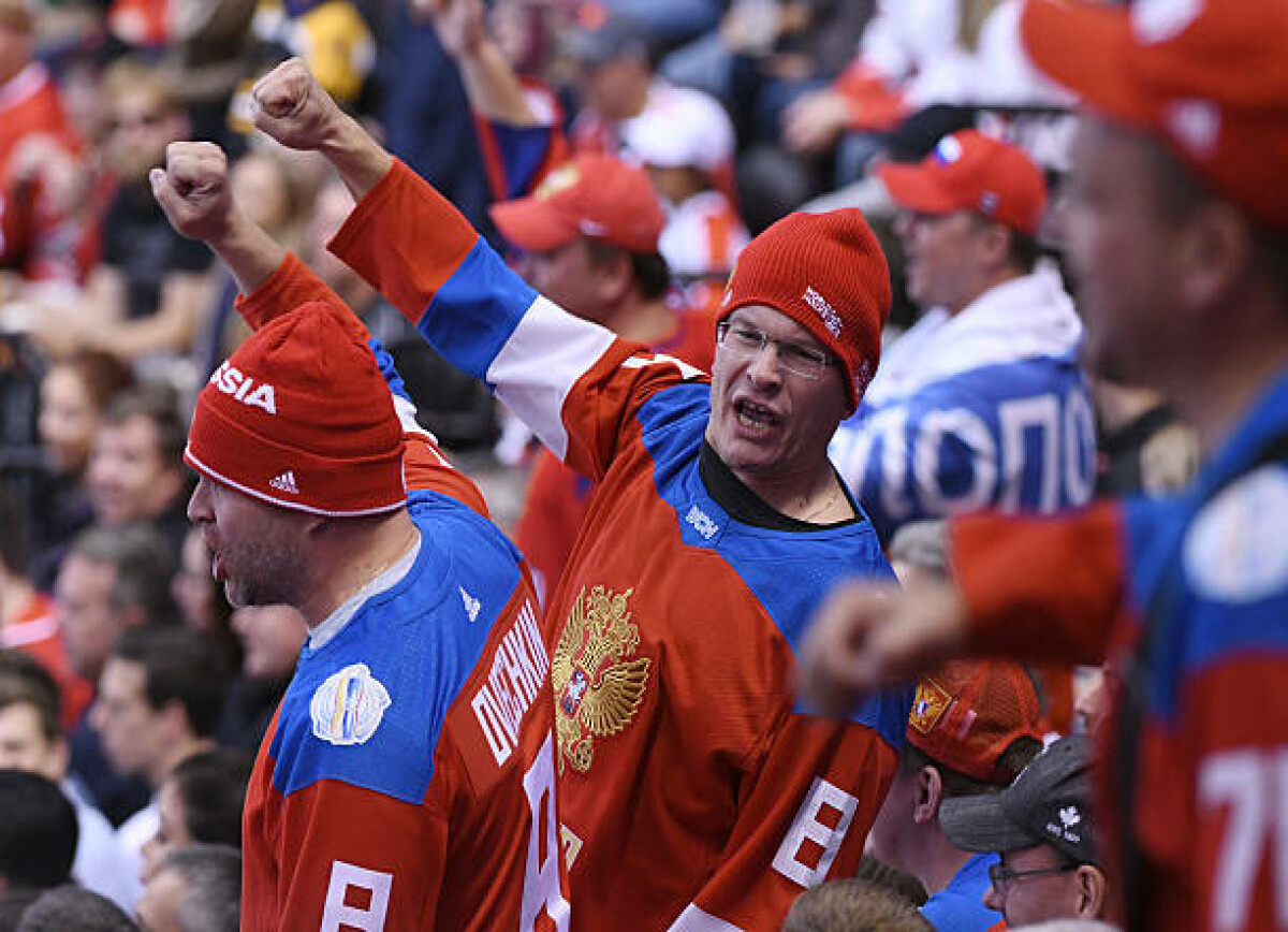     Американский журналист Буччигросс жестко призвал допустить Россию до участия в хоккейном Кубке мира