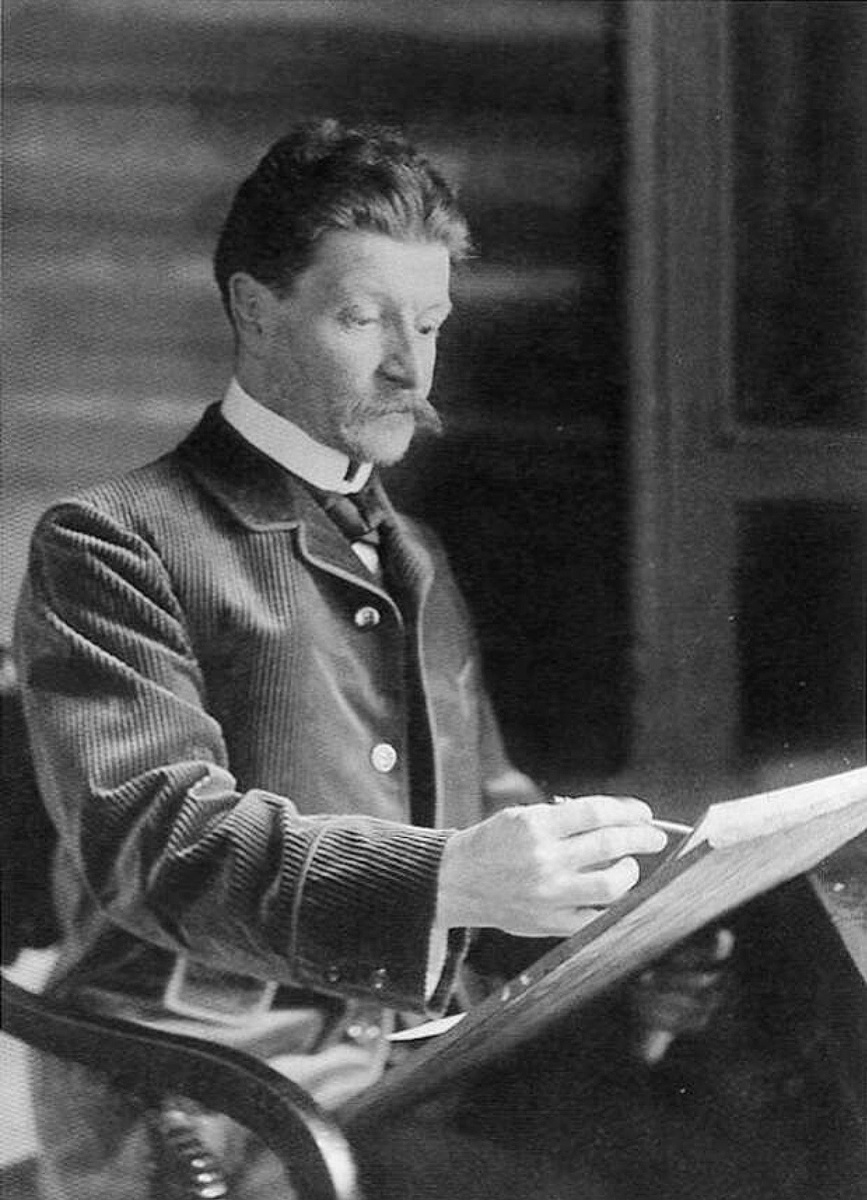    Михаил Александрович Врубель за работой. 1898 / commons.wikimedia.org