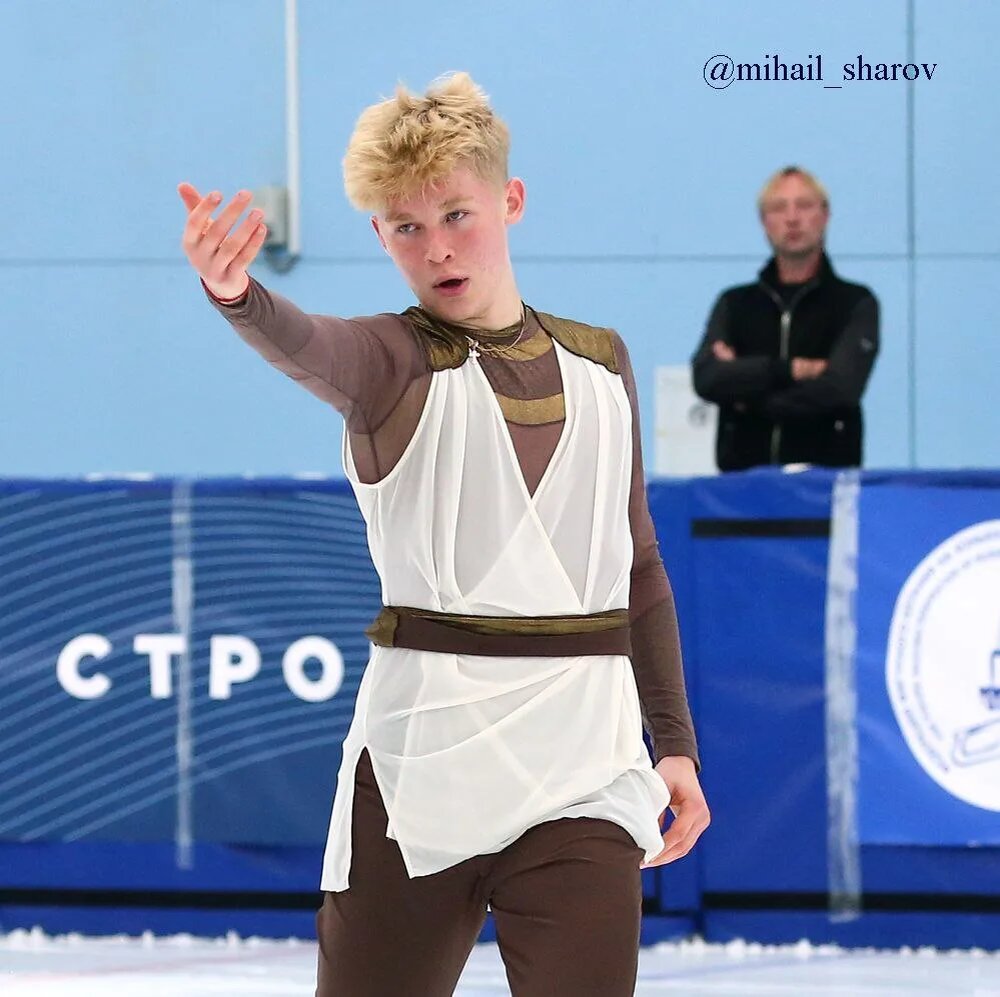 Никита Сарновский и Евгений Плющенко. Фото Михаила Шарова