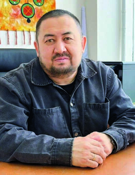      “Иҗат – үзең утта янып, йөрәкләргә барып җитү”