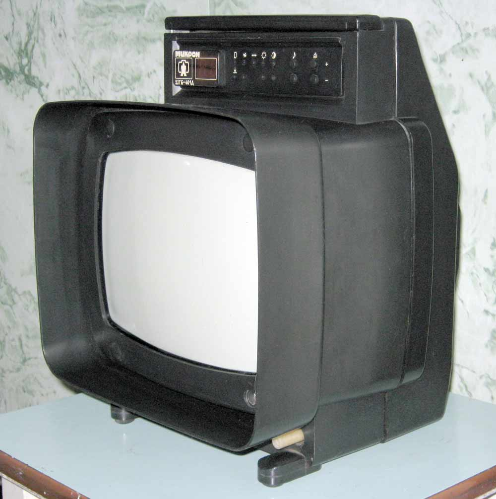 Маленький телевизор для большой страны: история «Микрона» с оборонного завода