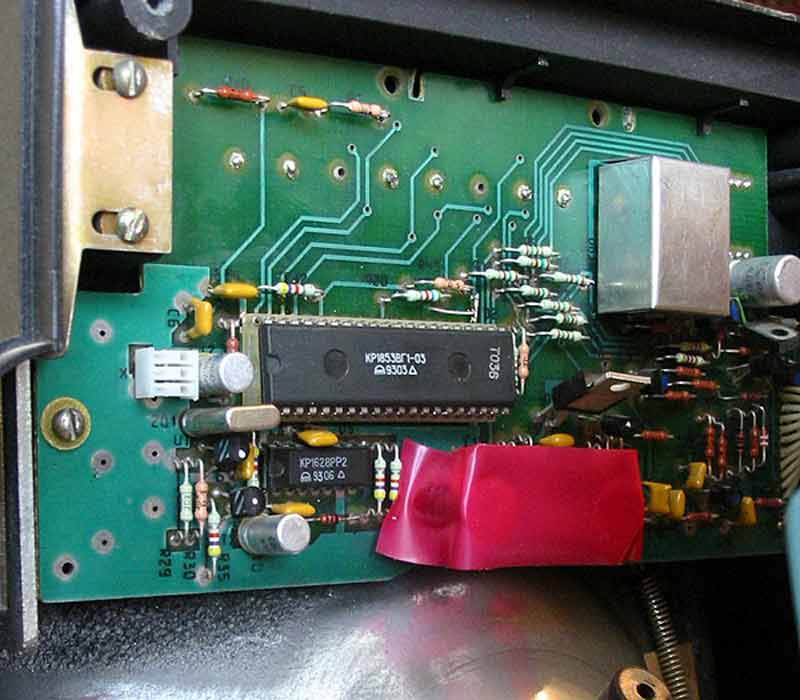 Маленький телевизор для большой страны: история «Микрона» с оборонного завода