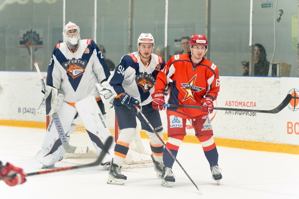    Игра завершилась со счетом 4:6. Фото: пресс-служба ХК «Ижсталь»