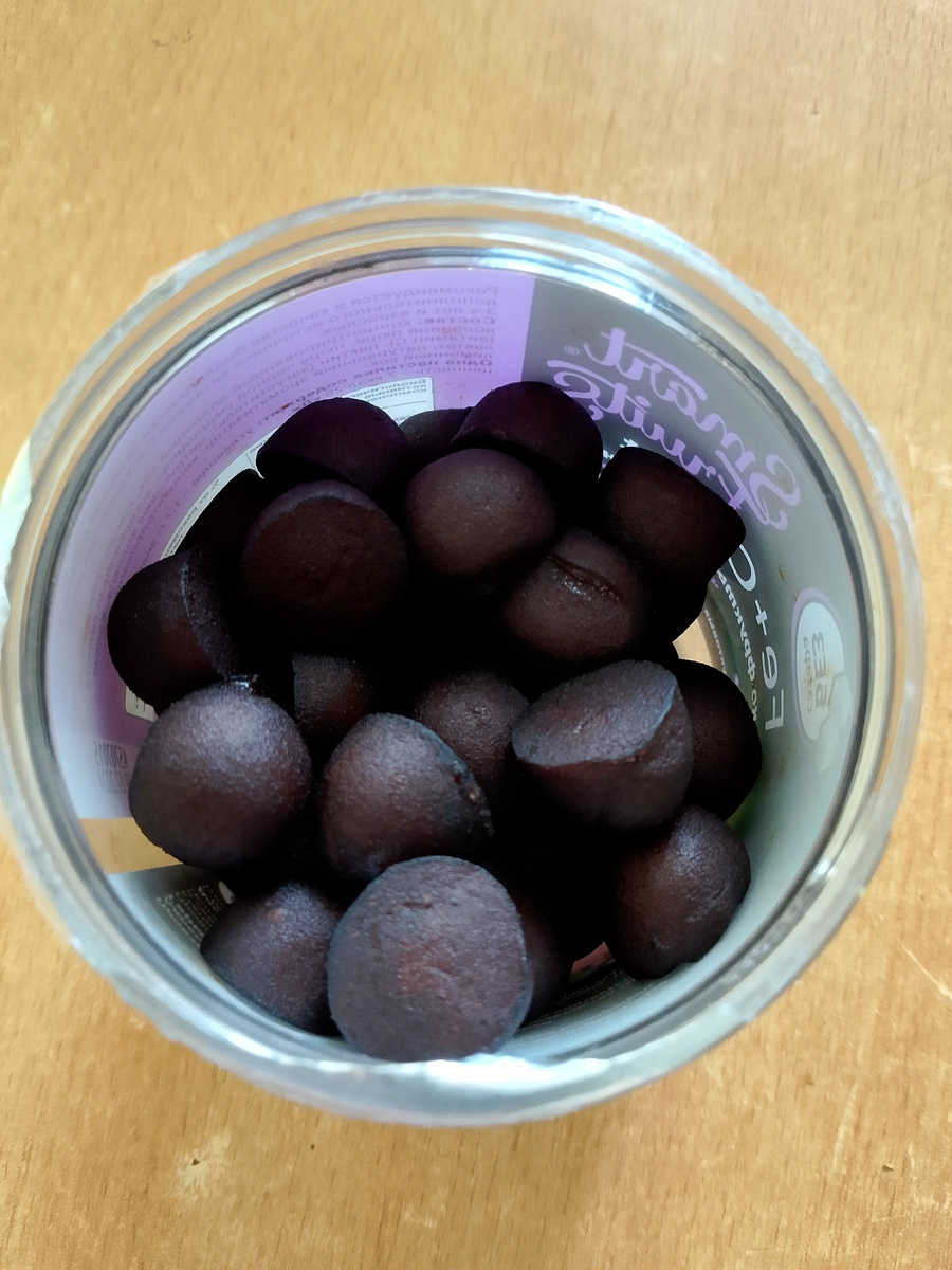 С соком черной смородины 