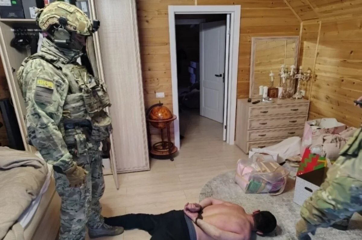    В Челябинске силовики провели обыски у членов ОПГ, связанной с Варосяном