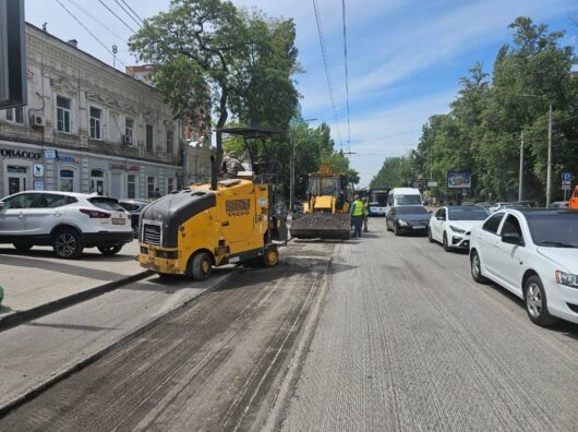    В Ростове начали ремонтировать Красноармейскую // фото: пресс-служба Администрации Ростова-на-Дону