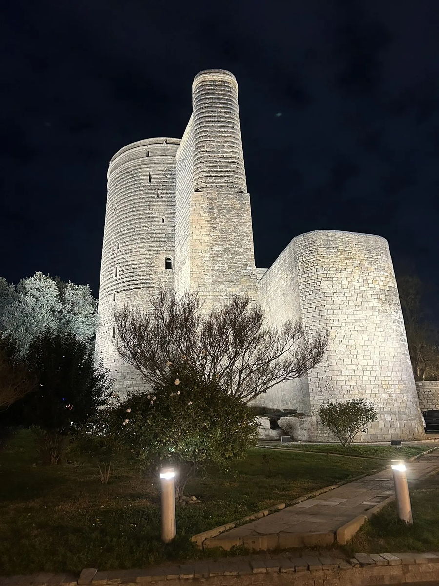 Девичья башня (Гыз Галасы)