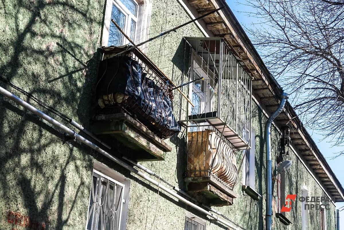 Из аварийного дома расселили не всех жильцов.  Фото: Фото: ФедералПресс / Полина Зиновьева
