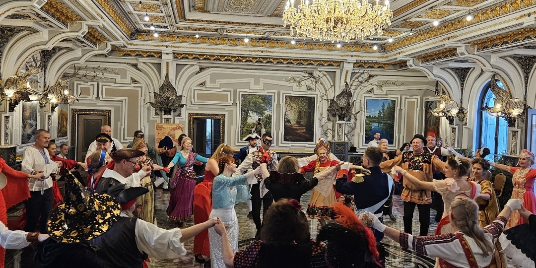 ТАНЦЕВАТЬ МОДНО. ДАЖЕ ЕСЛИ ТАНЕЦ ИСТОРИЧЕСКИЙ.