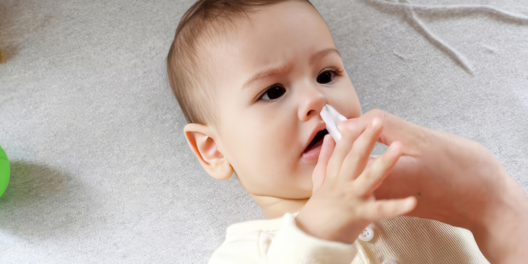 Почему насморк у грудных детей становится настоящим испытанием