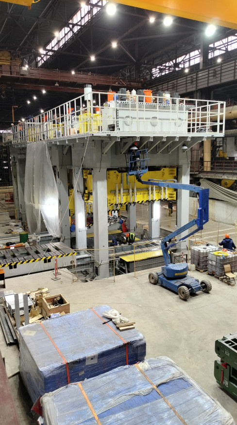Монтаж штамповочной прессовой линии на автопроизводстве