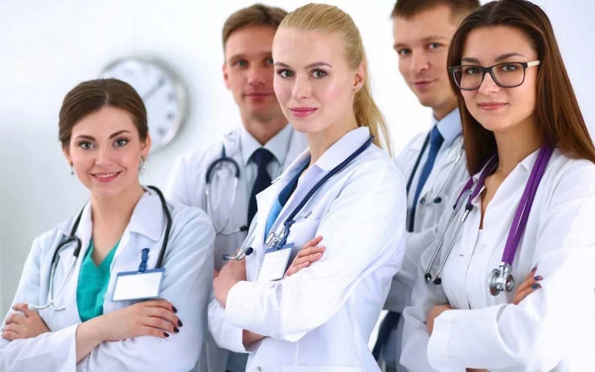 Свыше ста медицинских специальностей включены в перечень для обеспечения технологической независимости России