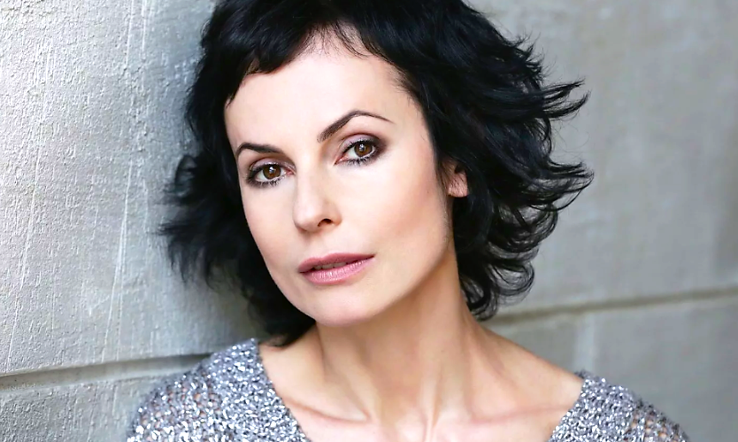 на фото Ирина Апексимова