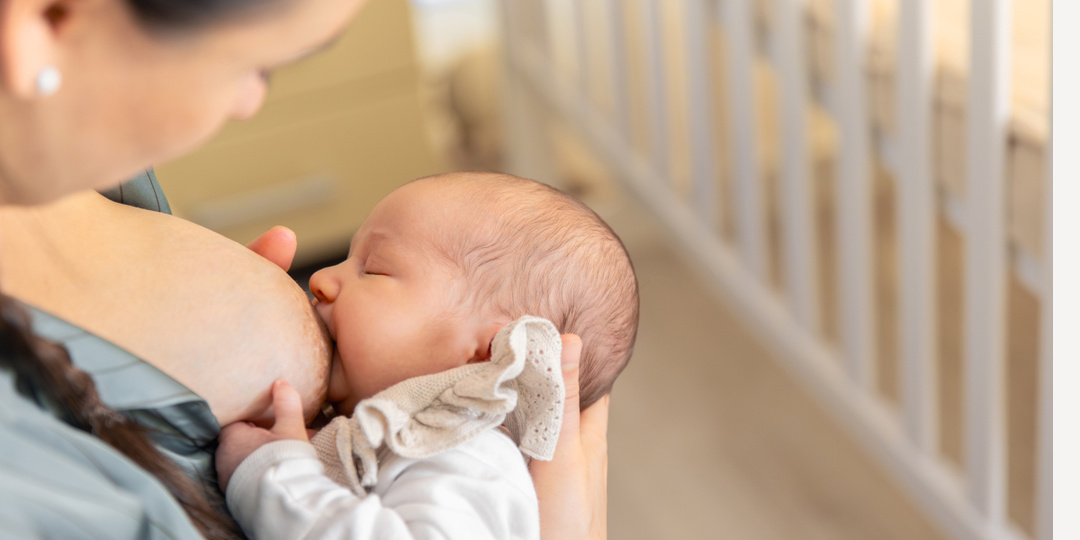 «Я готова была сдаться»: История одной мамы о том, как боль при ГВ едва не заставила её бросить кормление, и что ей помогло